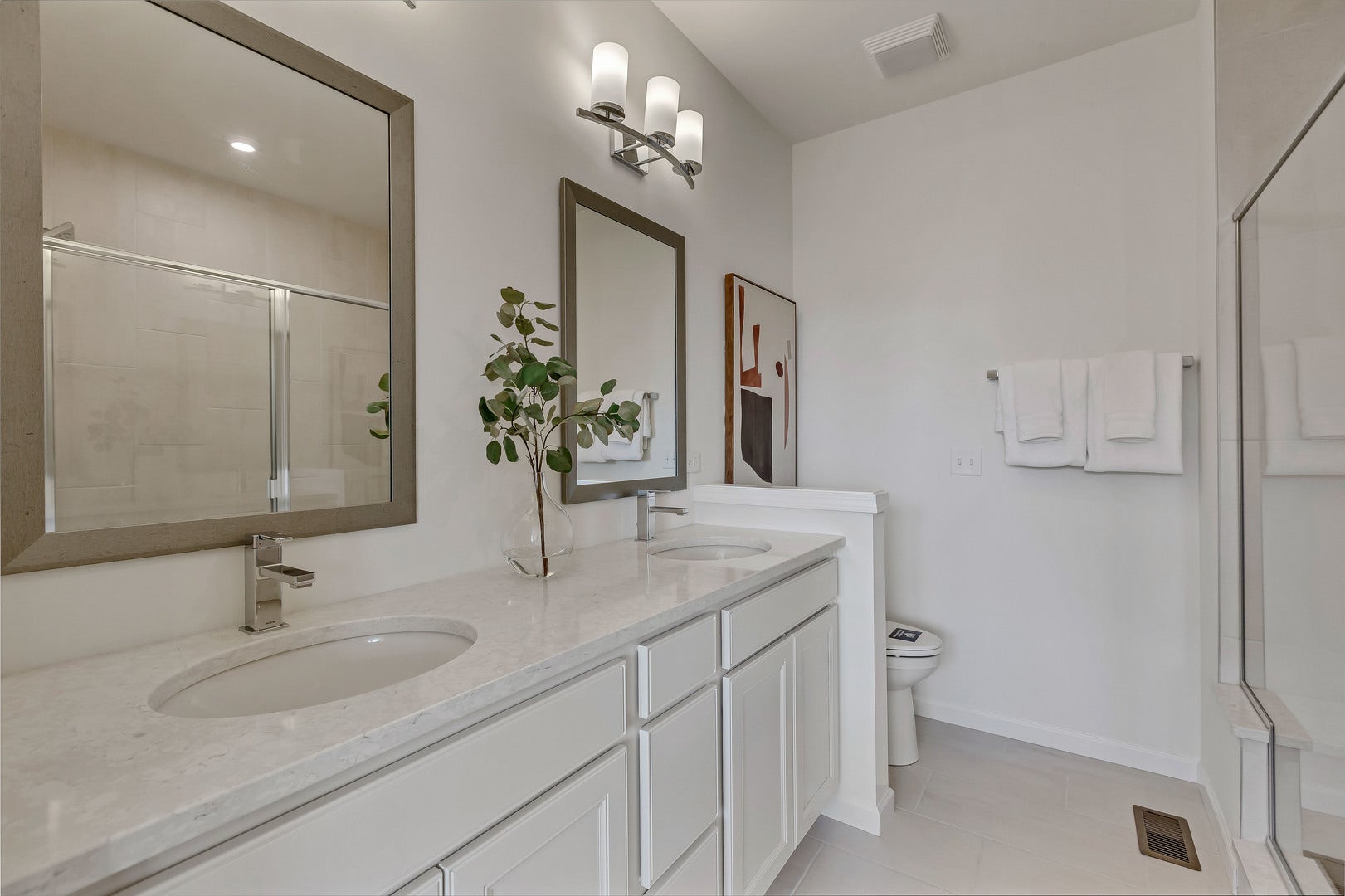 12552 Derry Drive, #33701, Lemont, IL 60439 DOUBLE BOWL VANITY IN OWNERS ENSUITE BATH