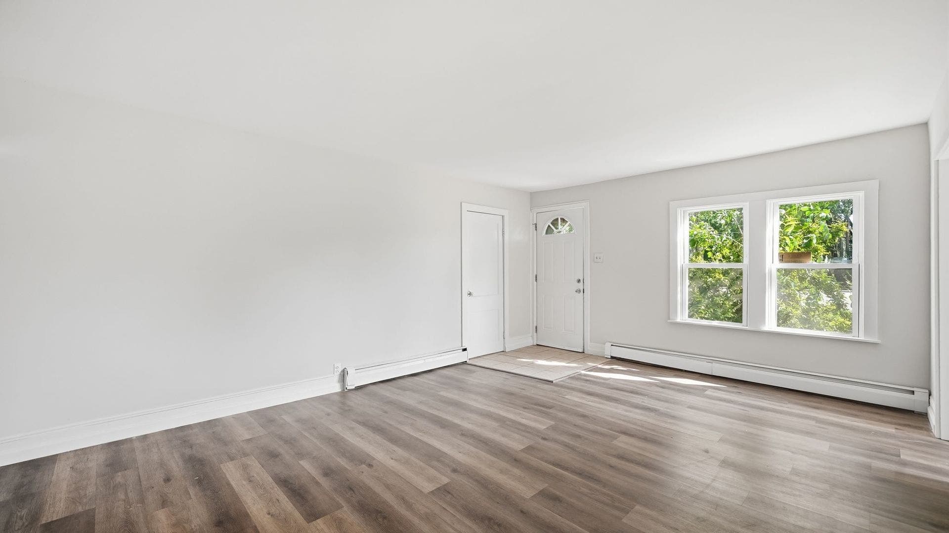 109 E Mondamin Street, Minooka, IL 60447 109 E Mondamin Street, Minooka, IL 60447