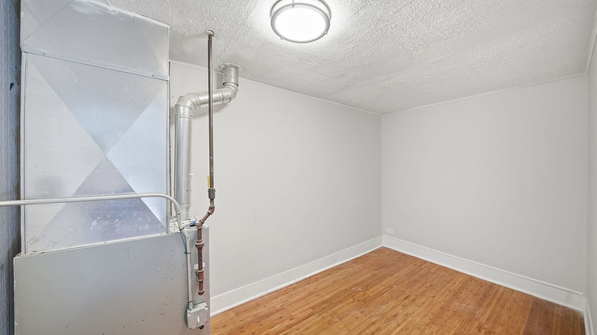 109 E Mondamin Street, Minooka, IL 60447 109 E Mondamin Street, Minooka, IL 60447
