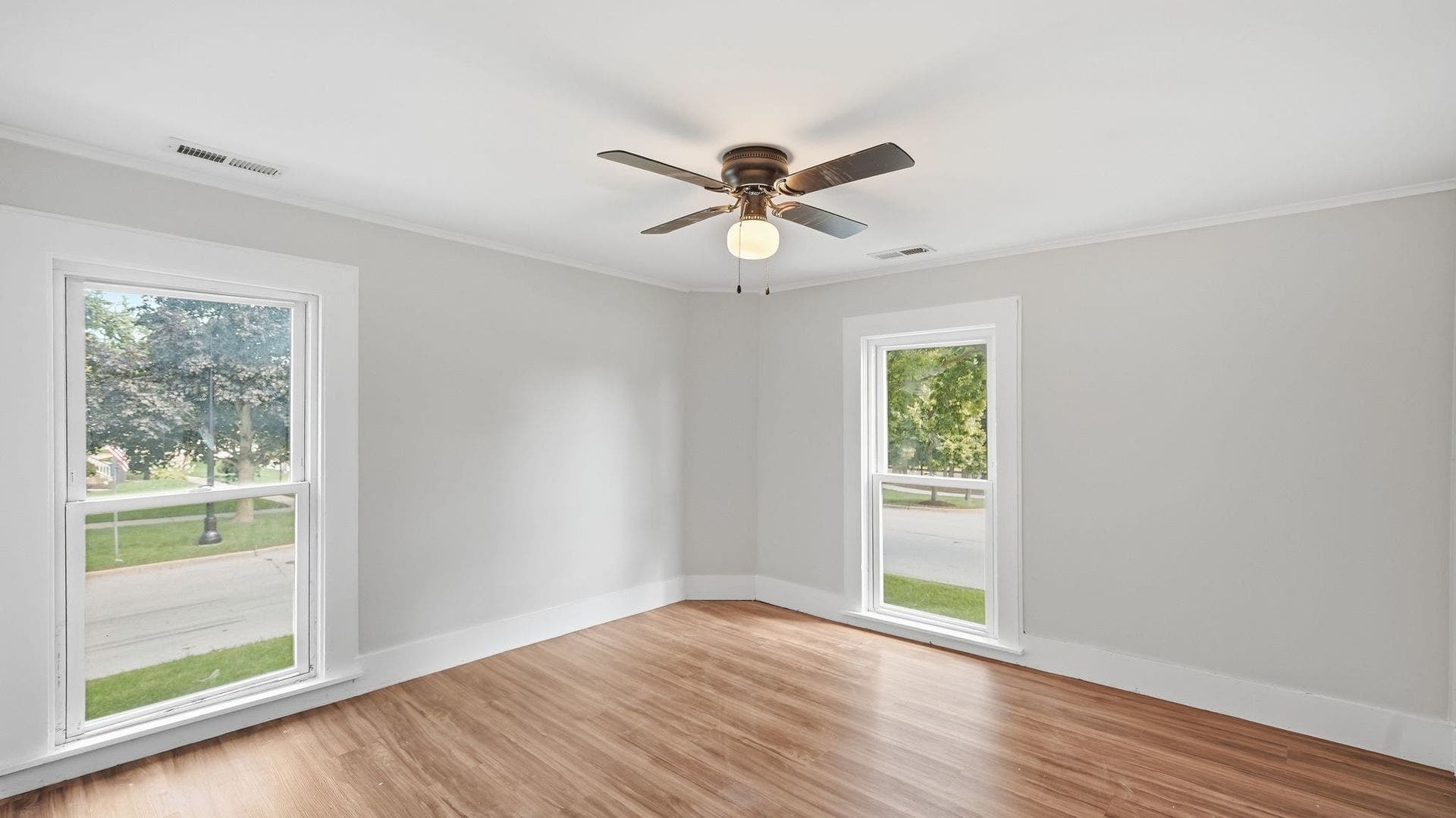 109 E Mondamin Street, Minooka, IL 60447 109 E Mondamin Street, Minooka, IL 60447
