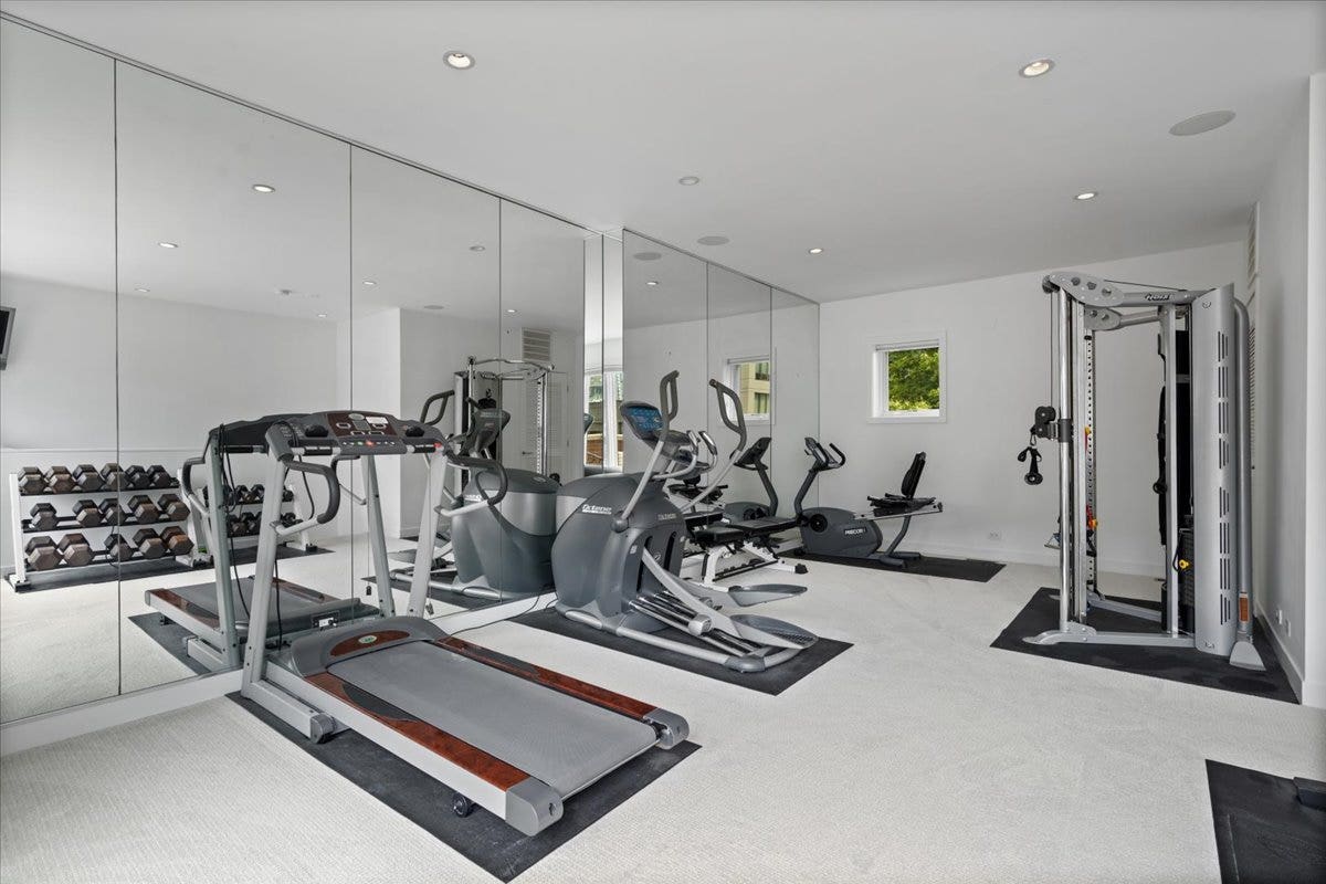 460 W Superior Street, #4-5, Chicago, IL 60654