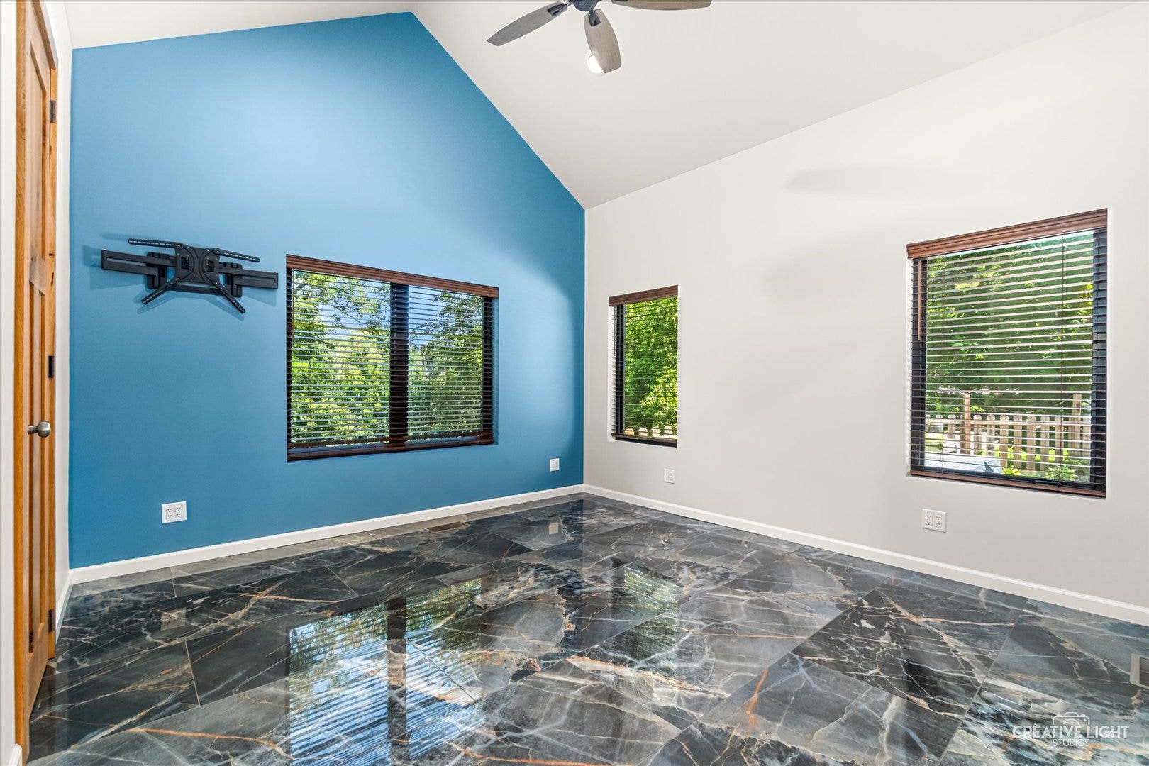 19W676 99th Street, Lemont, IL 60439 19W676 99th Street, Lemont, IL 60439