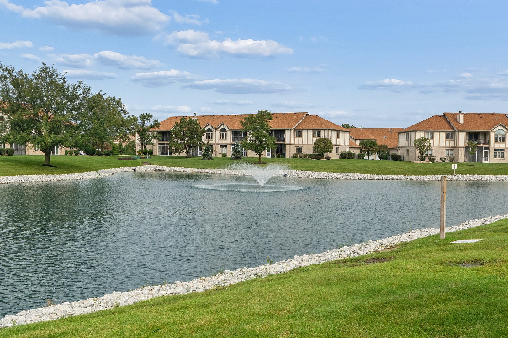6510 Pine Trail Lane, #4, Tinley Park, IL 60477 6510 Pine Trail Lane, #4, Tinley Park, IL 60477