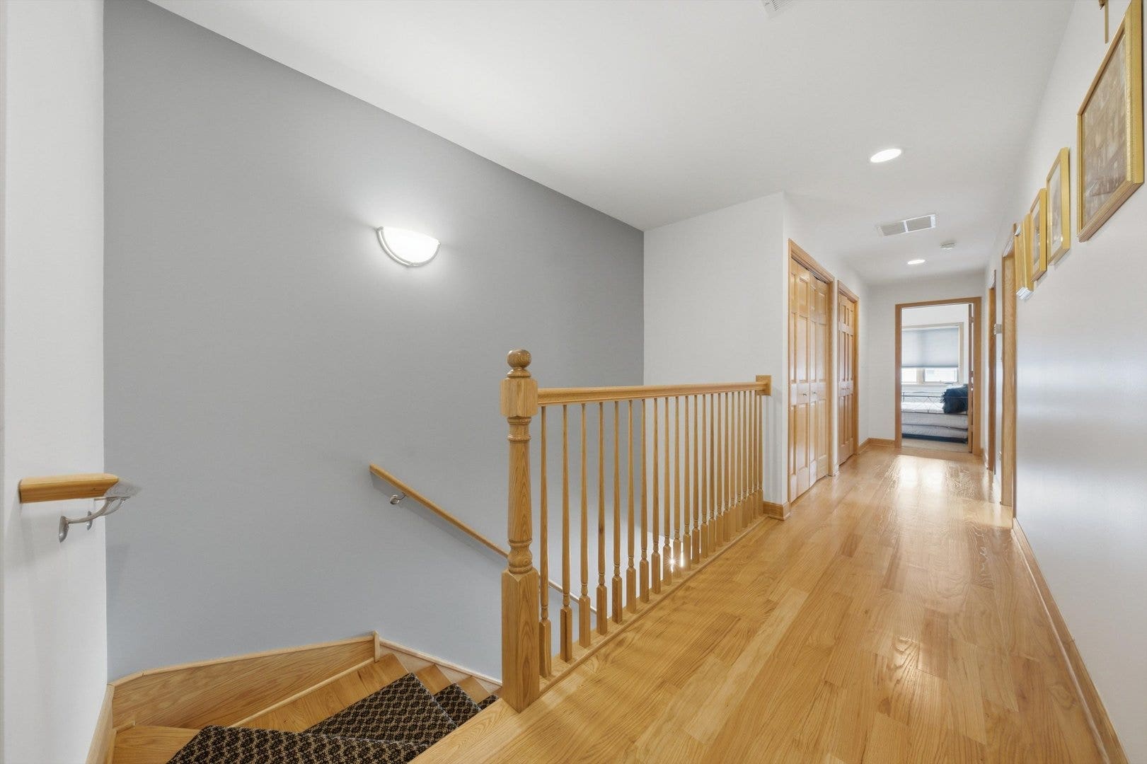 2646 S Hillock Avenue, Chicago, IL 60608 2646 S Hillock Avenue, Chicago, IL 60608