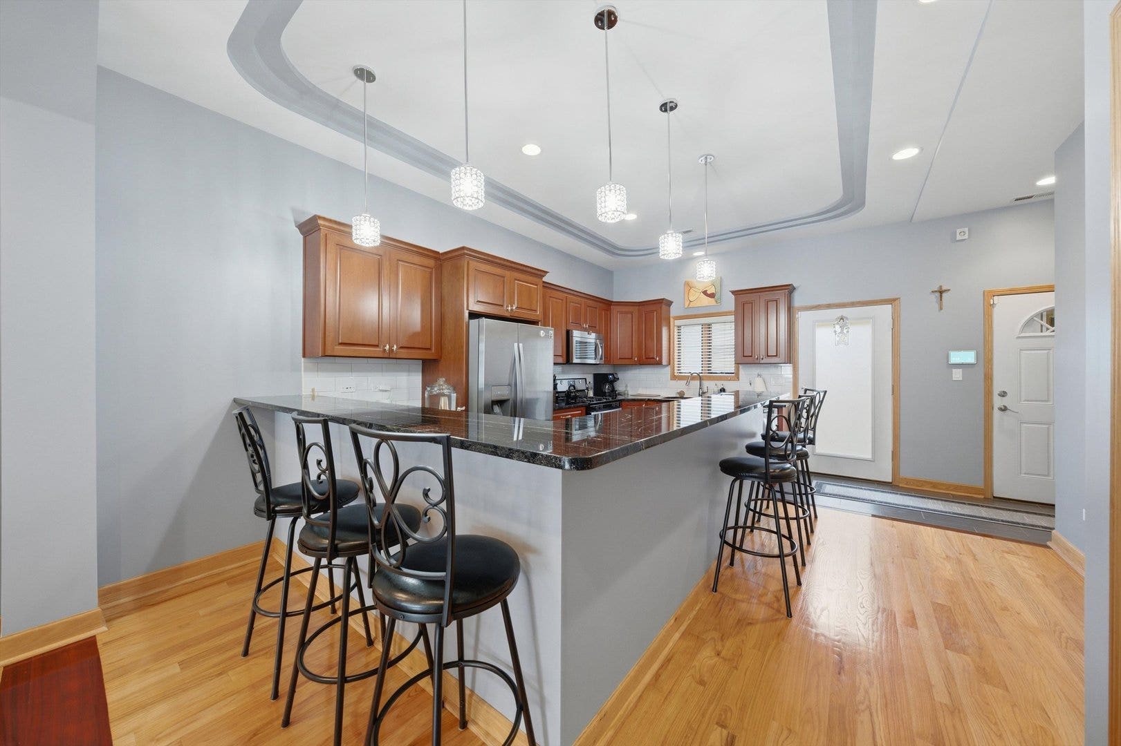 2646 S Hillock Avenue, Chicago, IL 60608 2646 S Hillock Avenue, Chicago, IL 60608