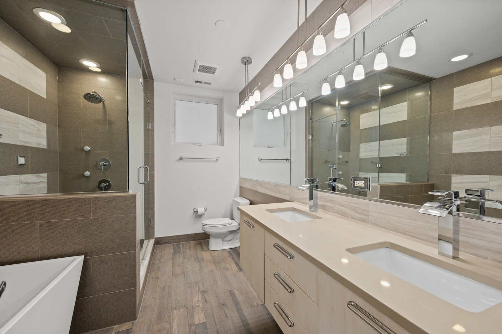 933 W George Street, #1N, Chicago, IL 60657