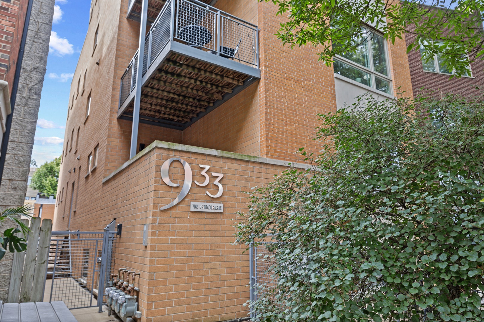 933 W George Street, #1N, Chicago, IL 60657