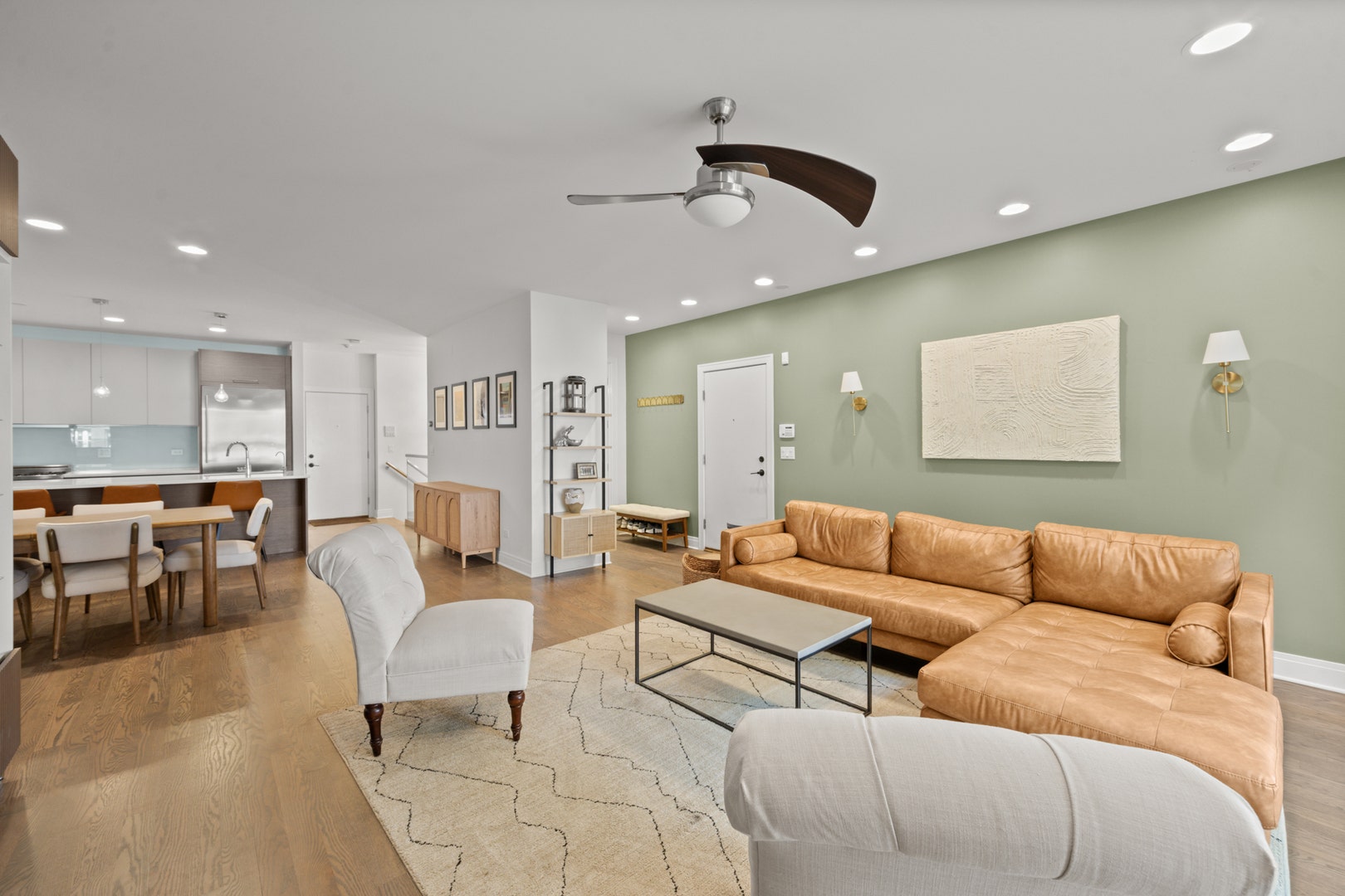 933 W George Street, #1N, Chicago, IL 60657