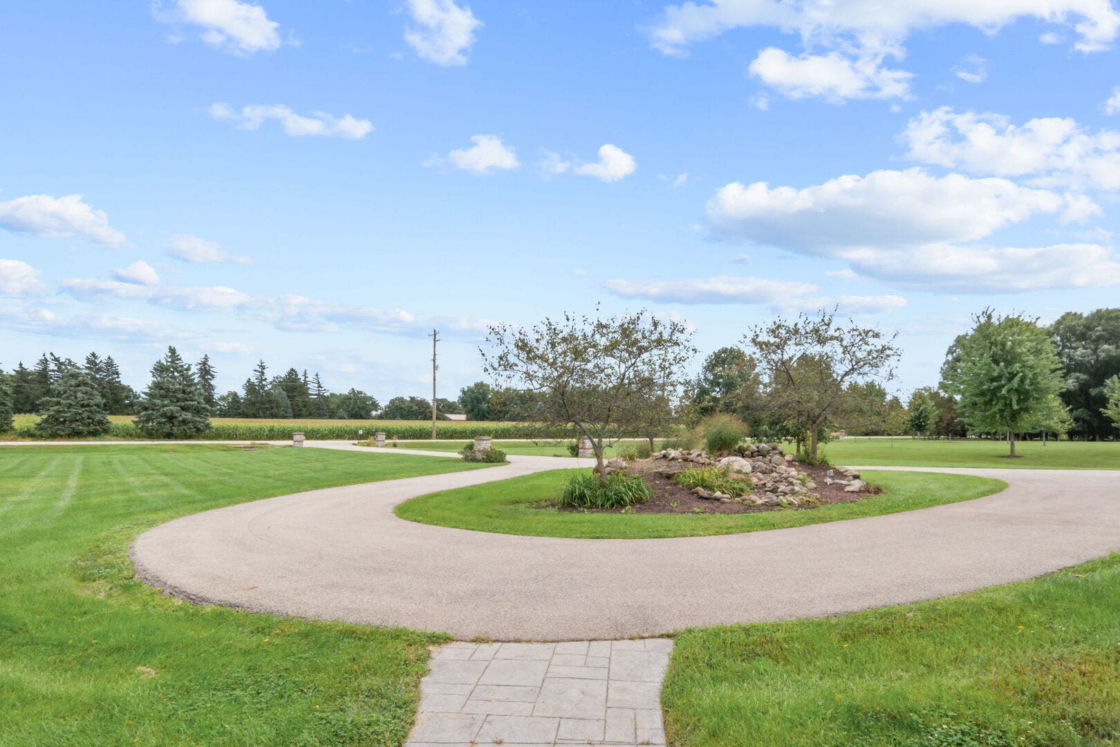 11N720 Muirhead Road, Elgin, IL 60124 11N720 Muirhead Road, Elgin, IL 60124