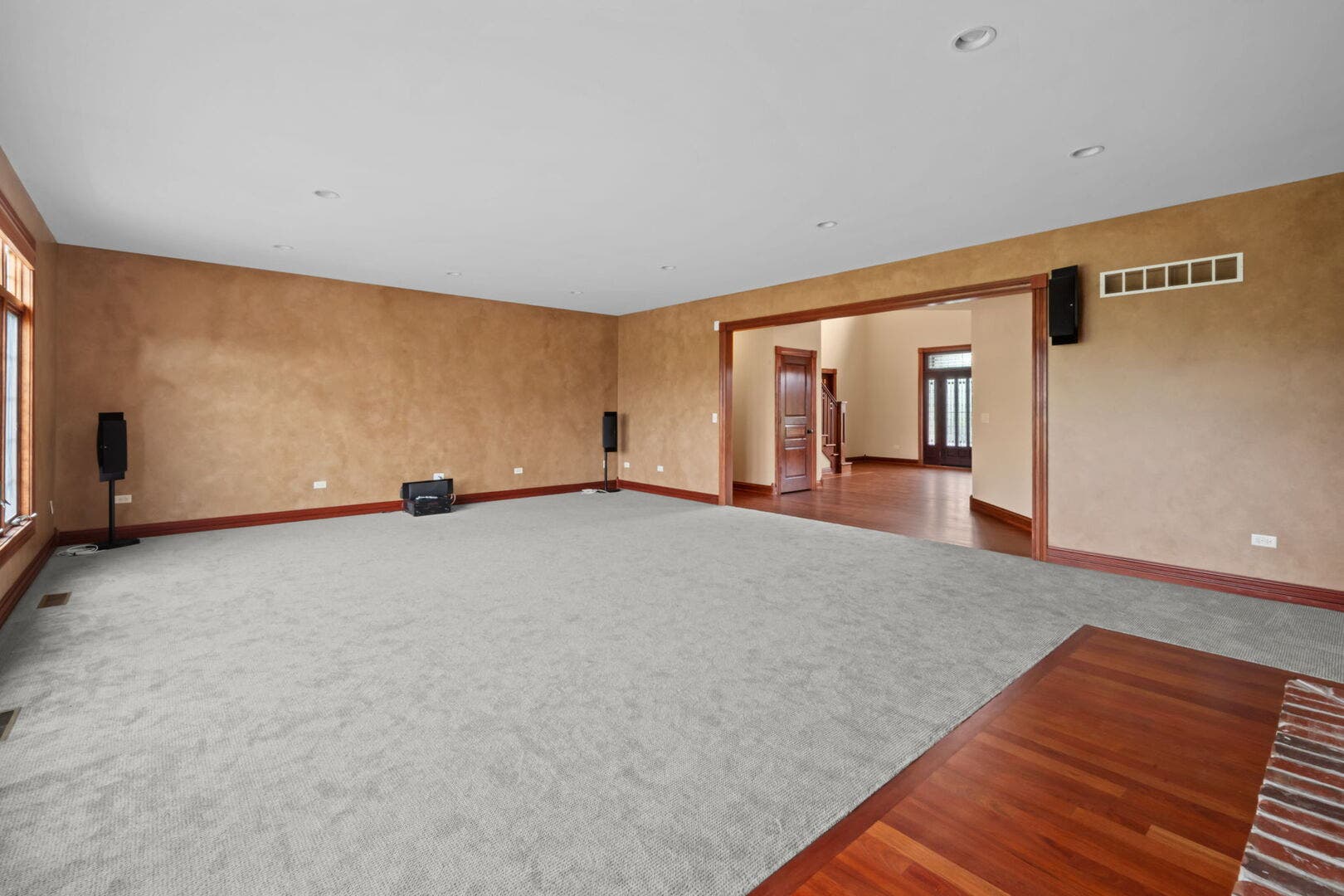 11N720 Muirhead Road, Elgin, IL 60124 11N720 Muirhead Road, Elgin, IL 60124