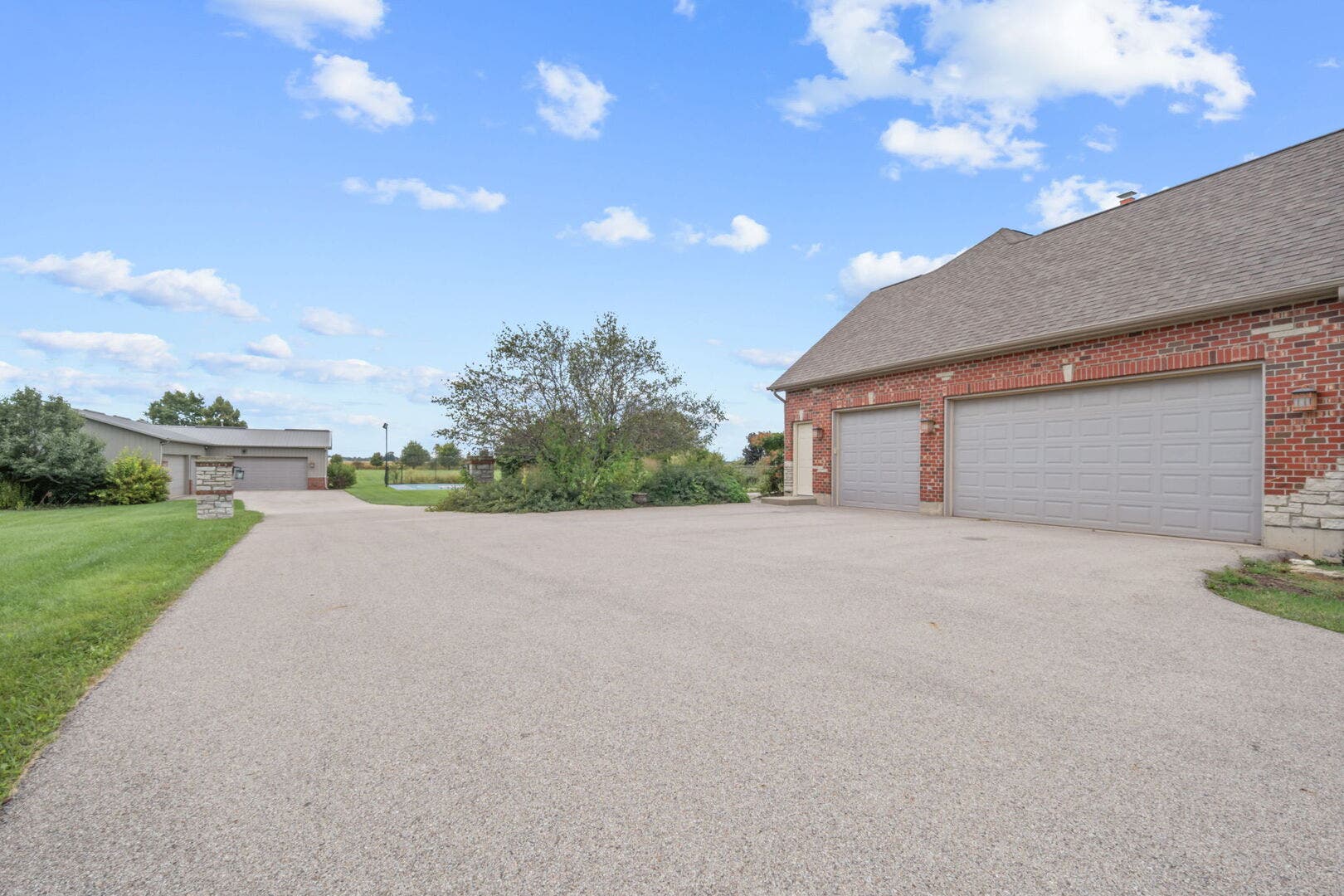 11N720 Muirhead Road, Elgin, IL 60124 11N720 Muirhead Road, Elgin, IL 60124