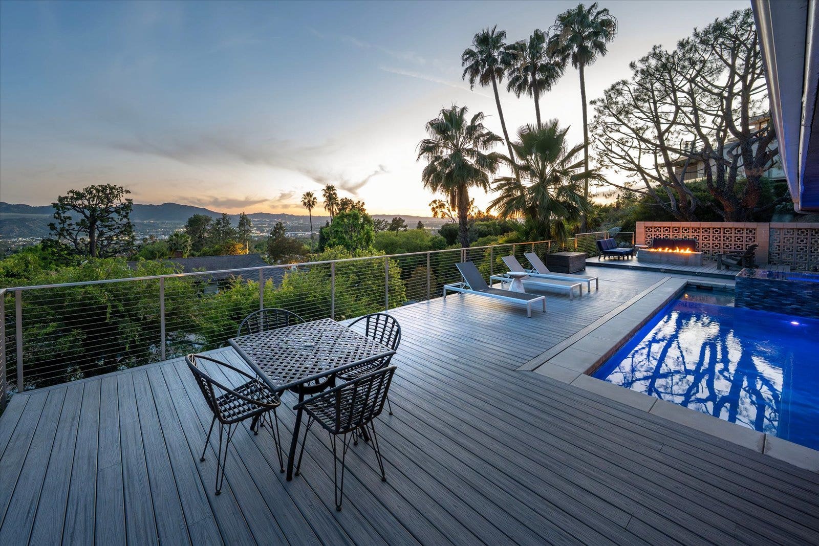 1900 Ransom Road, Glendale, CA 91202 1900 Ransom Road, Glendale, CA 91202