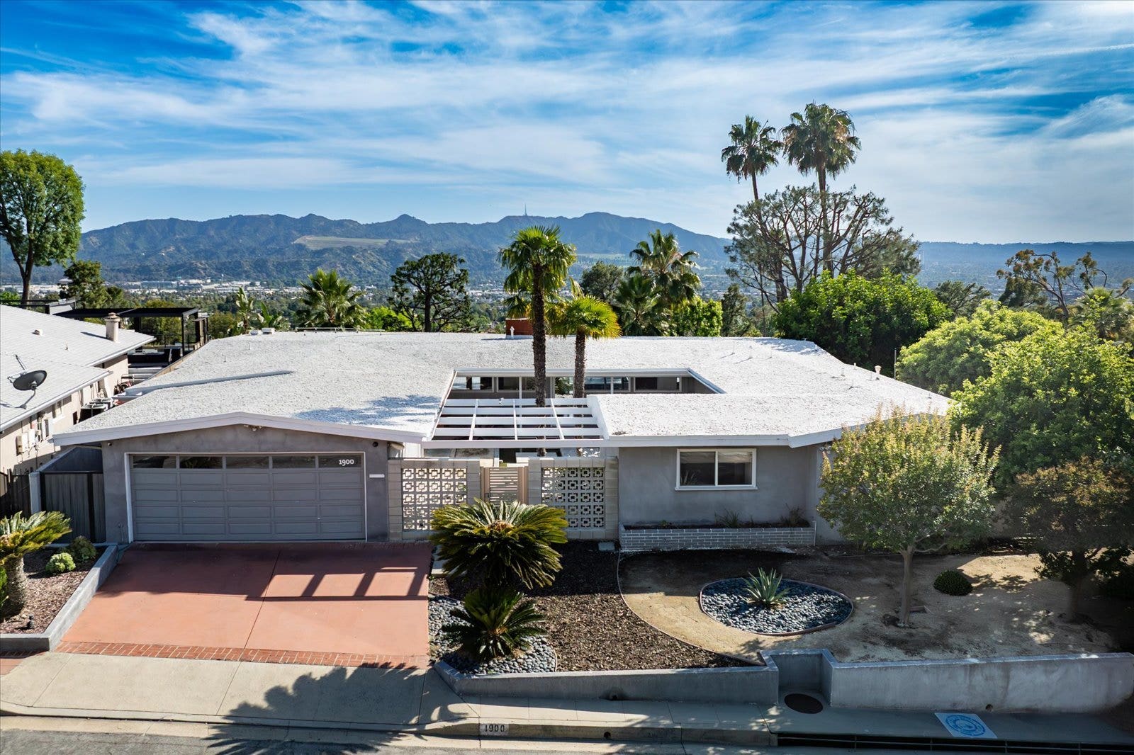 1900 Ransom Road, Glendale, CA 91202 1900 Ransom Road, Glendale, CA 91202