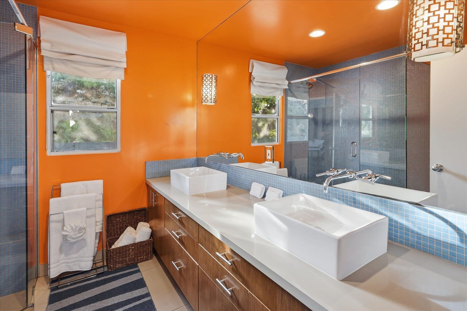 1900 Ransom Road, Glendale, CA 91202 1900 Ransom Road, Glendale, CA 91202