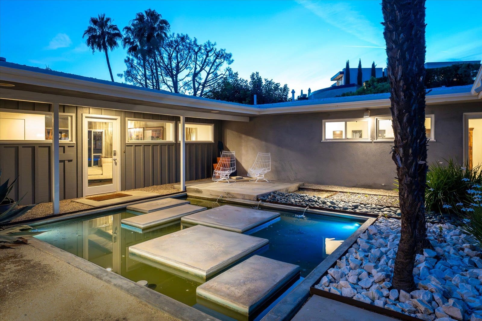 1900 Ransom Road, Glendale, CA 91202 1900 Ransom Road, Glendale, CA 91202