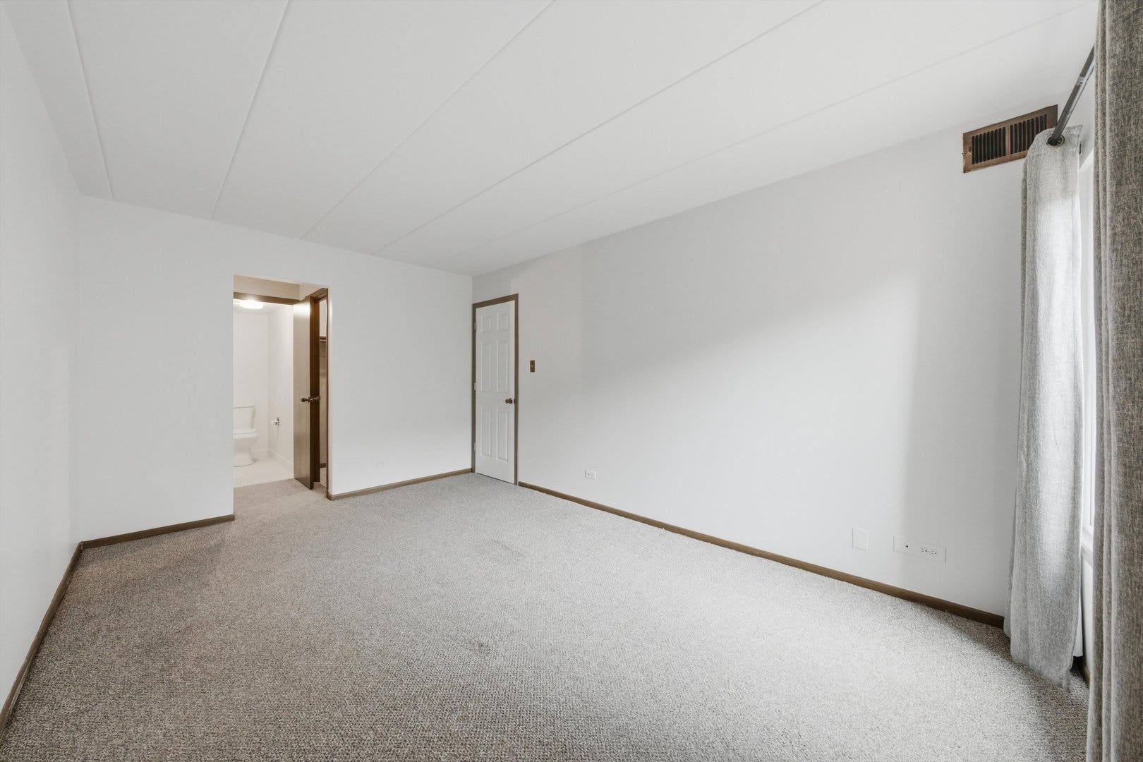 7505 175th Street, #124, Tinley Park, IL 60477 7505 175th Street, #124, Tinley Park, IL 60477