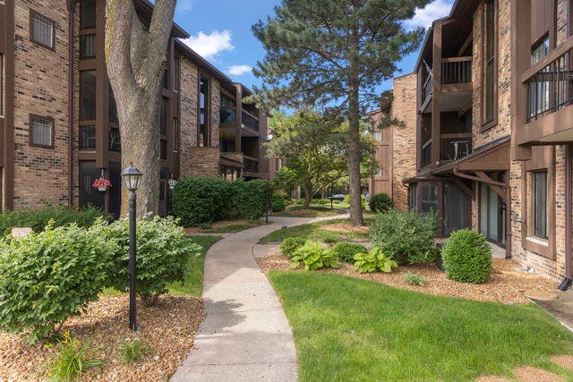 7505 175th Street, #124, Tinley Park, IL 60477 7505 175th Street, #124, Tinley Park, IL 60477