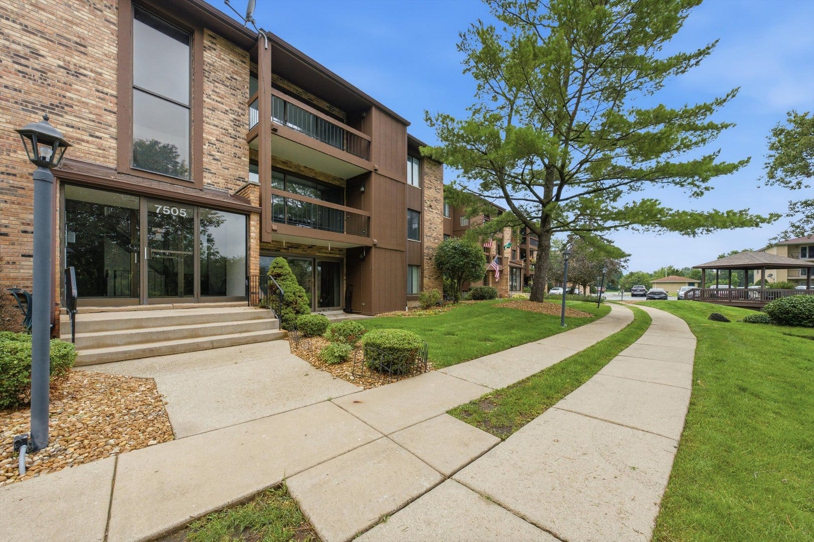 7505 175th Street, #124, Tinley Park, IL 60477 7505 175th Street, #124, Tinley Park, IL 60477