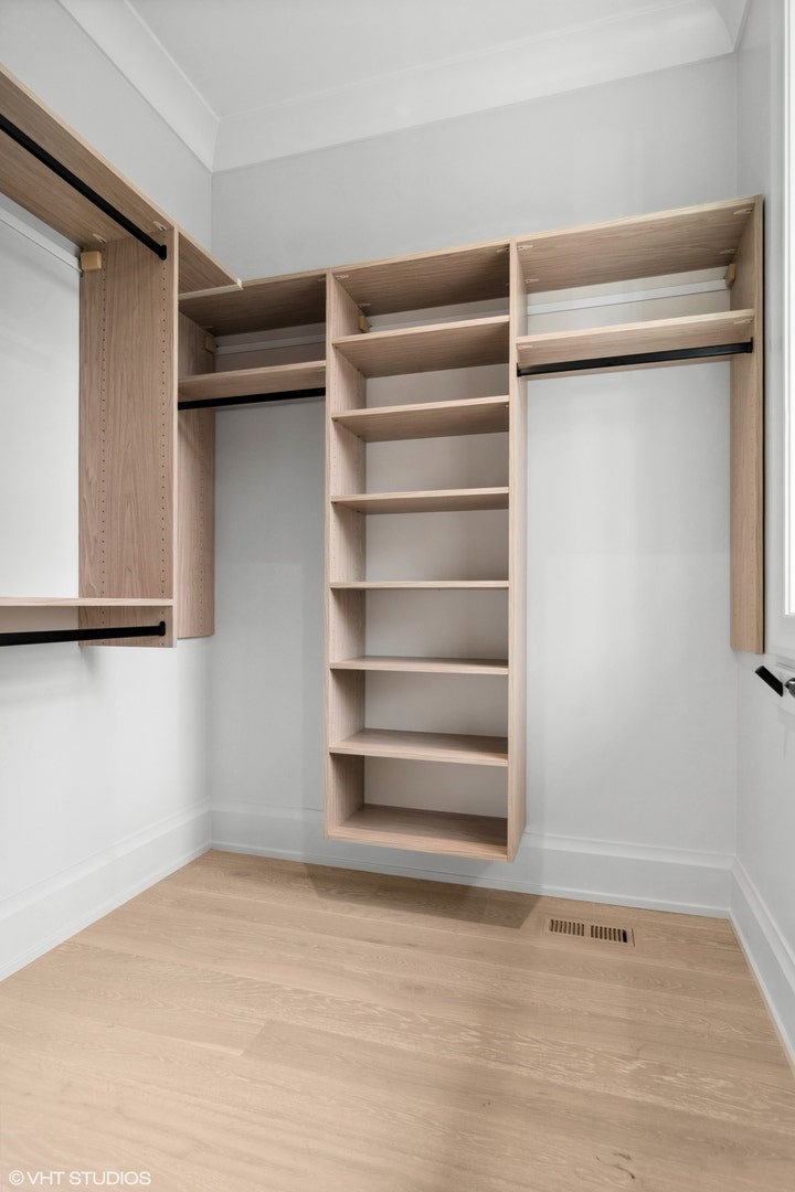 2163 W Windsor Avenue, Chicago, IL 60625 2nd Bedroom Closet