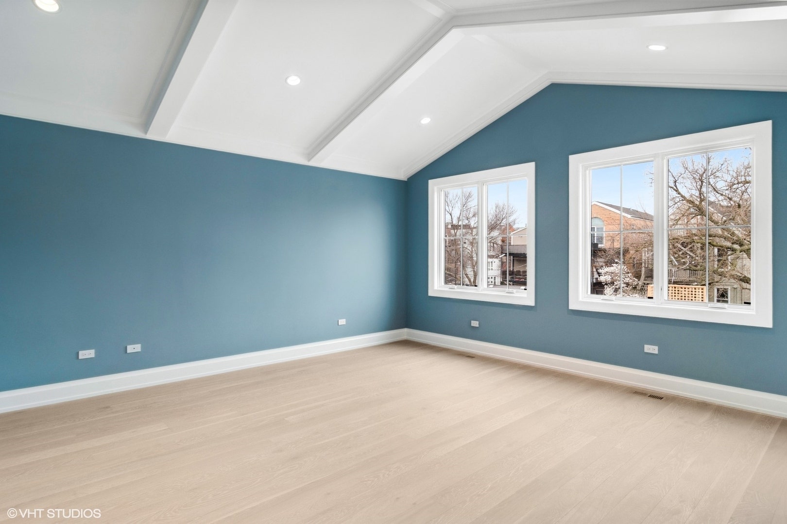 2163 W Windsor Avenue, Chicago, IL 60625 2163 W Windsor Avenue, Chicago, IL 60625