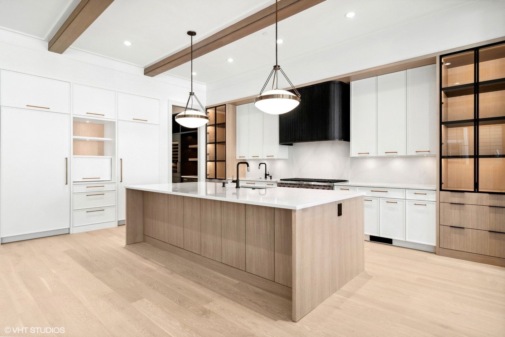 2163 W Windsor Avenue, Chicago, IL 60625 2163 W Windsor Avenue, Chicago, IL 60625