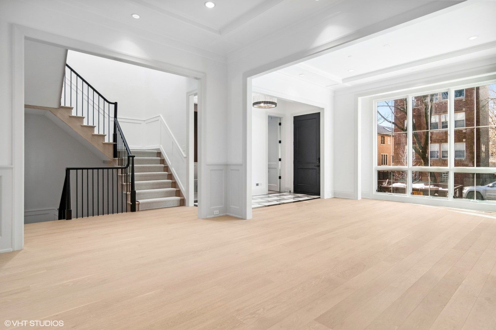 2163 W Windsor Avenue, Chicago, IL 60625 2163 W Windsor Avenue, Chicago, IL 60625