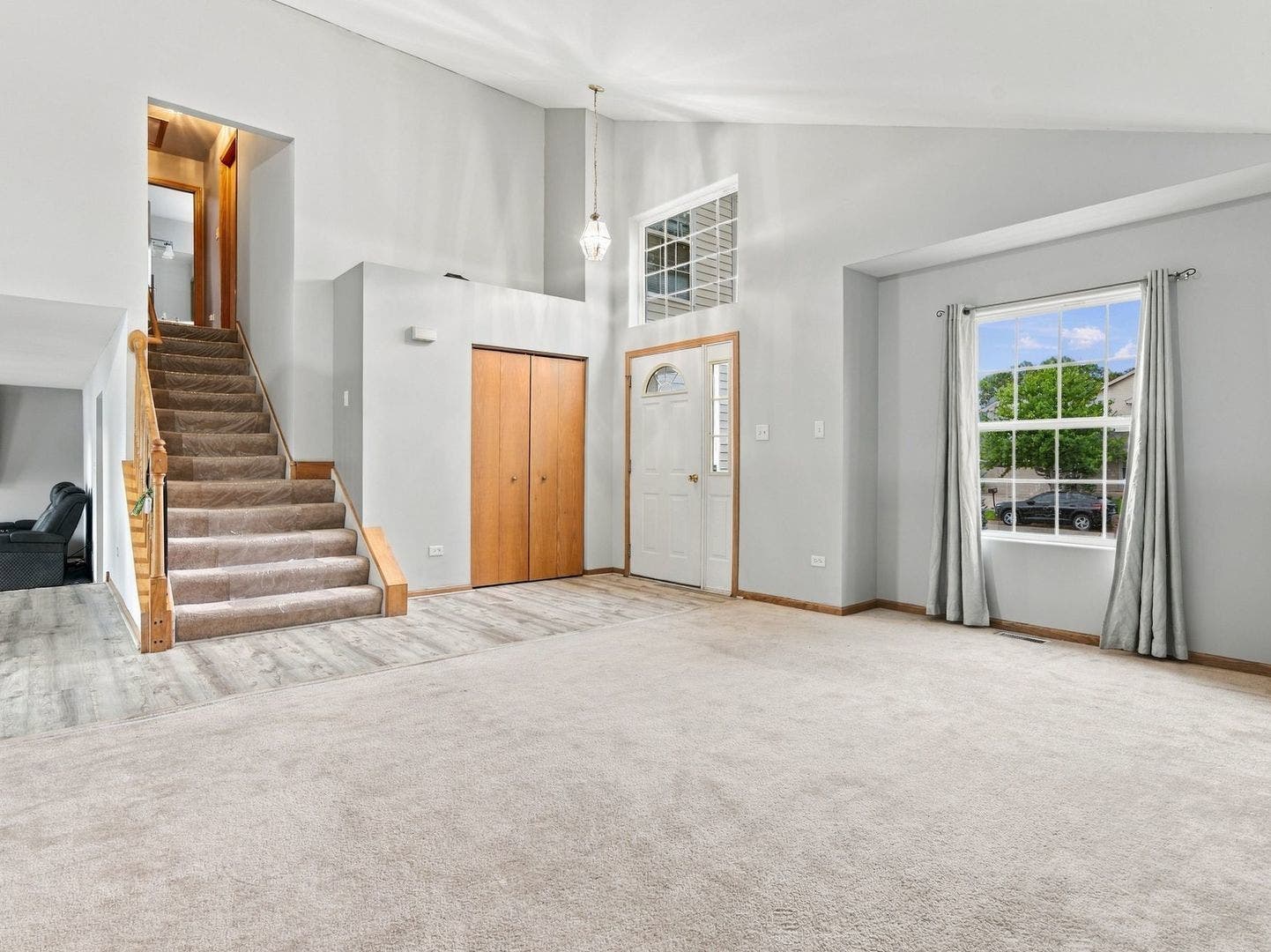1301 Idabright Drive, Plainfield, IL 60586 1301 Idabright Drive, Plainfield, IL 60586