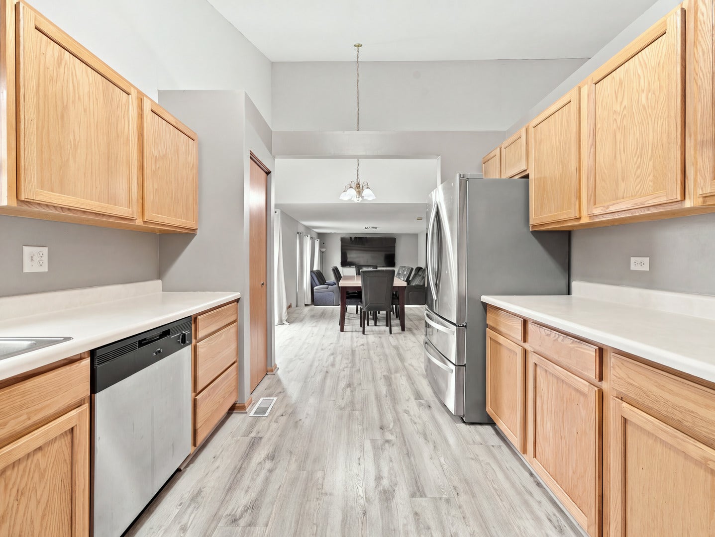 1301 Idabright Drive, Plainfield, IL 60586 1301 Idabright Drive, Plainfield, IL 60586