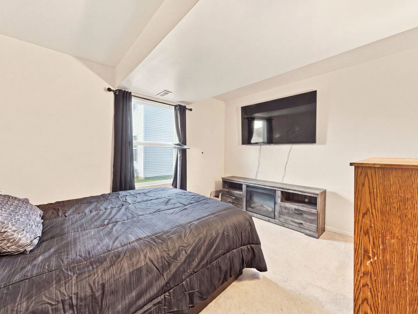 1301 Idabright Drive, Plainfield, IL 60586 1301 Idabright Drive, Plainfield, IL 60586
