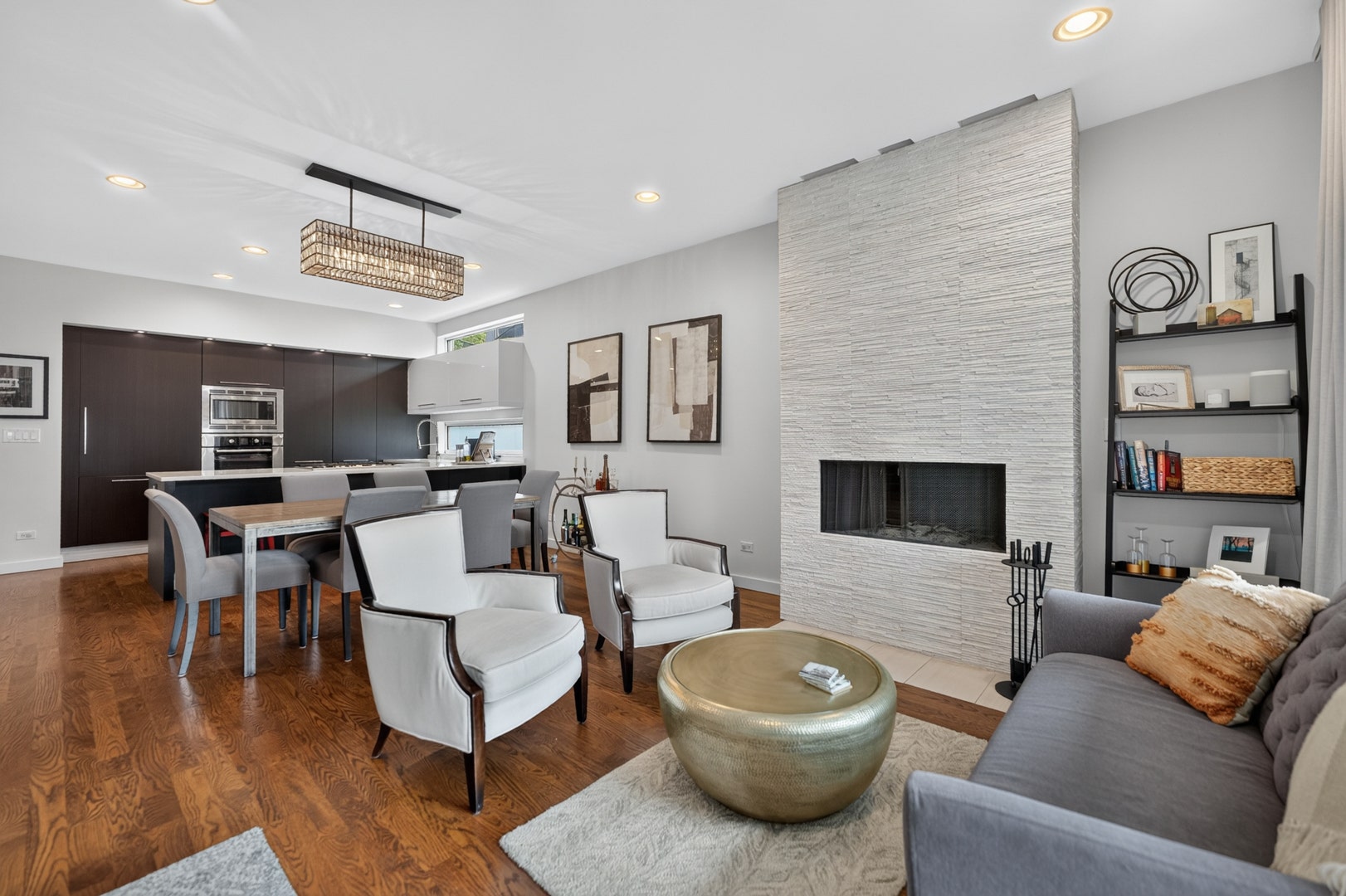2012 W Shakespeare Avenue, #1, Chicago, IL 60647 2012 W Shakespeare Avenue, #1, Chicago, IL 60647