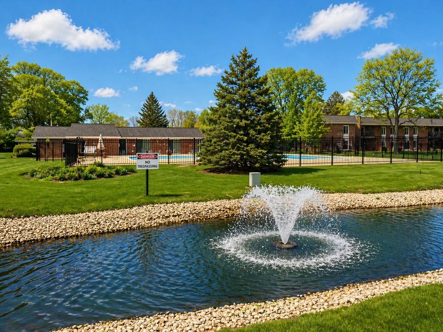 3913 Saratoga Avenue, #117, Downers Grove, IL 60515 3913 Saratoga Avenue, #117, Downers Grove, IL 60515
