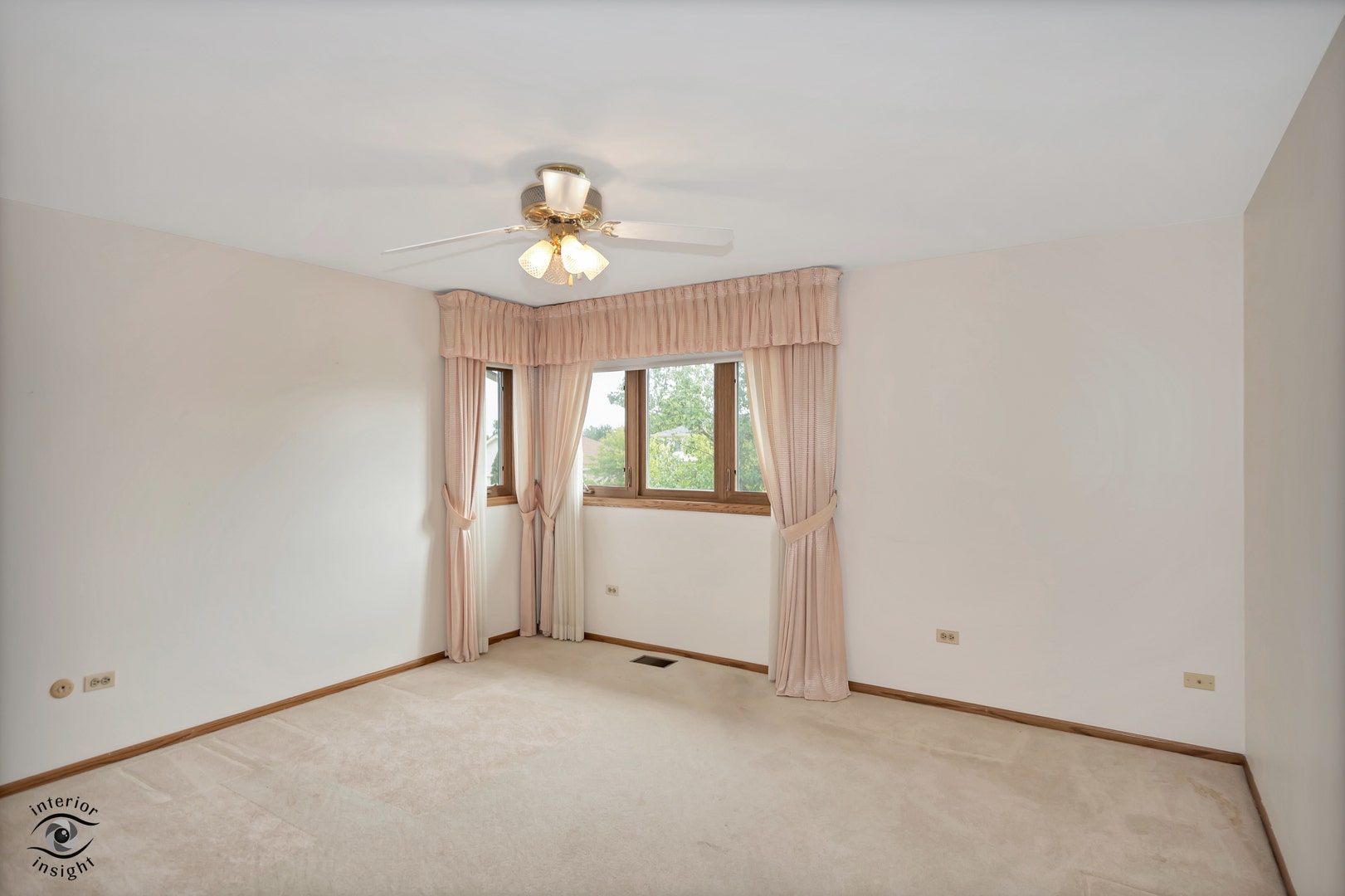 15718 Chapel Hill Road, Orland Park, IL 60462