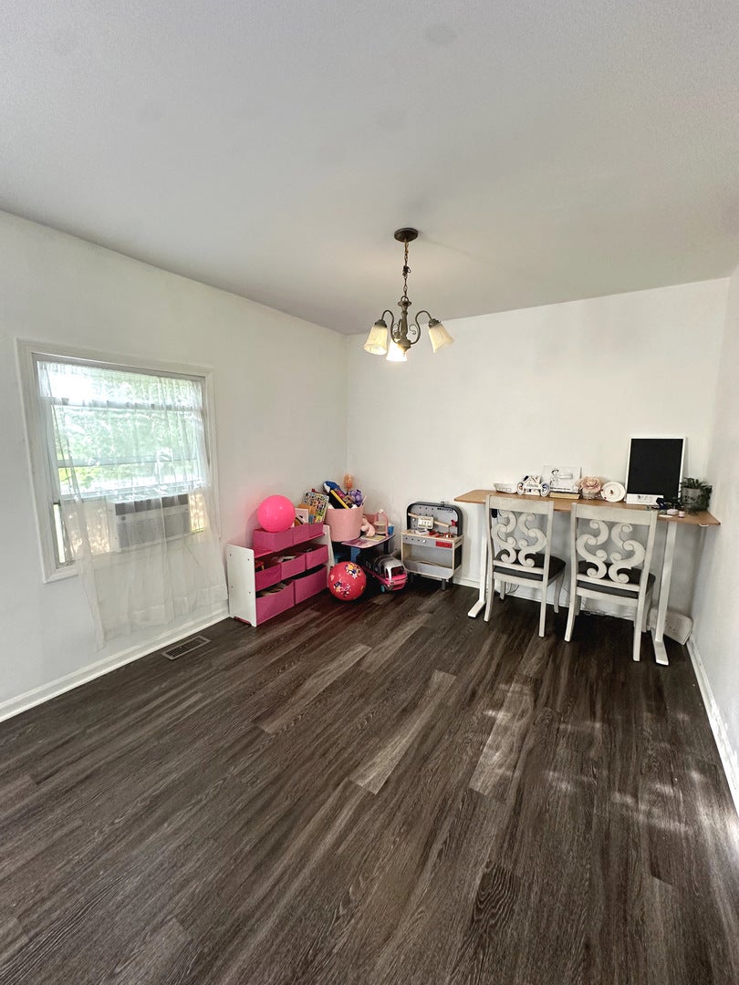 18017 Sayre Avenue, Tinley Park, IL 60477