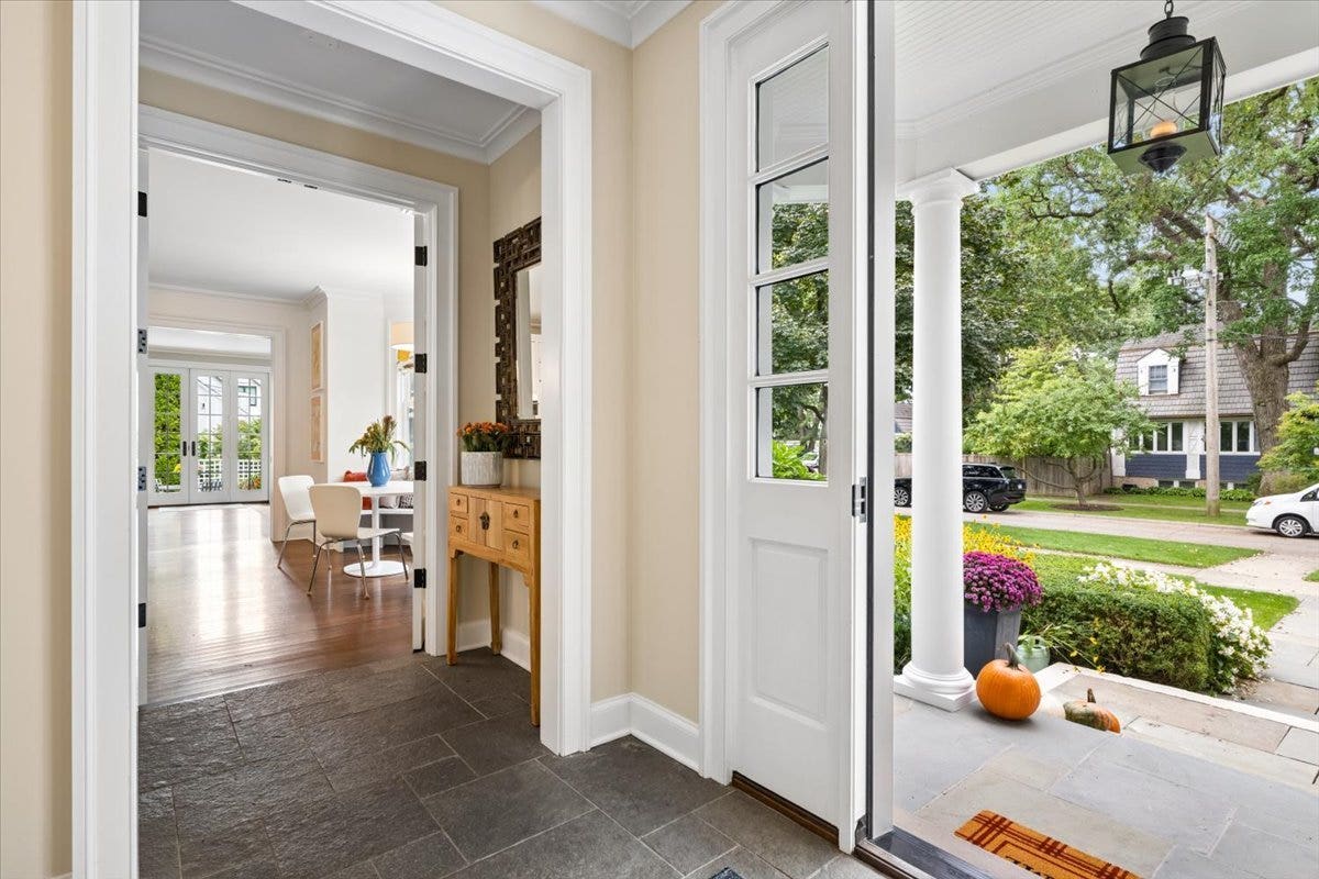 252 Myrtle Street, Winnetka, IL 60093 252 Myrtle Street, Winnetka, IL 60093