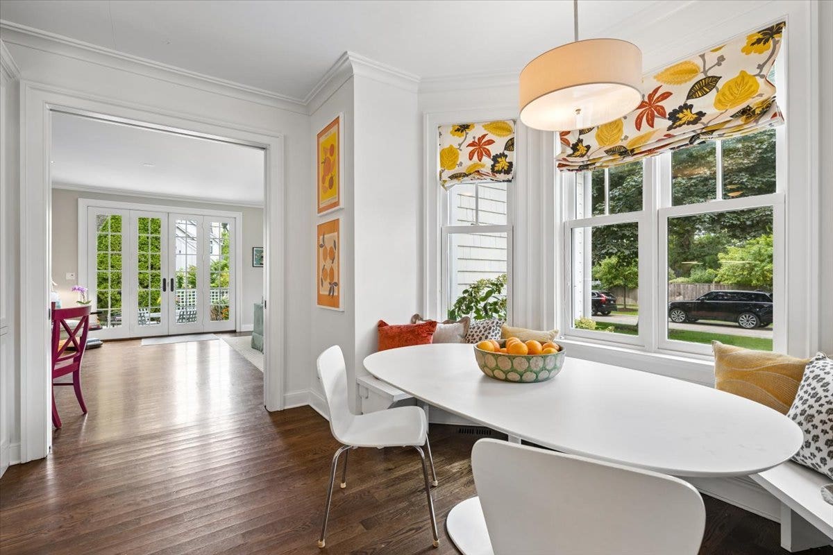 252 Myrtle Street, Winnetka, IL 60093 252 Myrtle Street, Winnetka, IL 60093