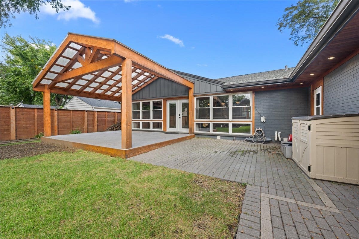 1720 Garfield Avenue, Aurora, IL 60506 1720 Garfield Avenue, Aurora, IL 60506