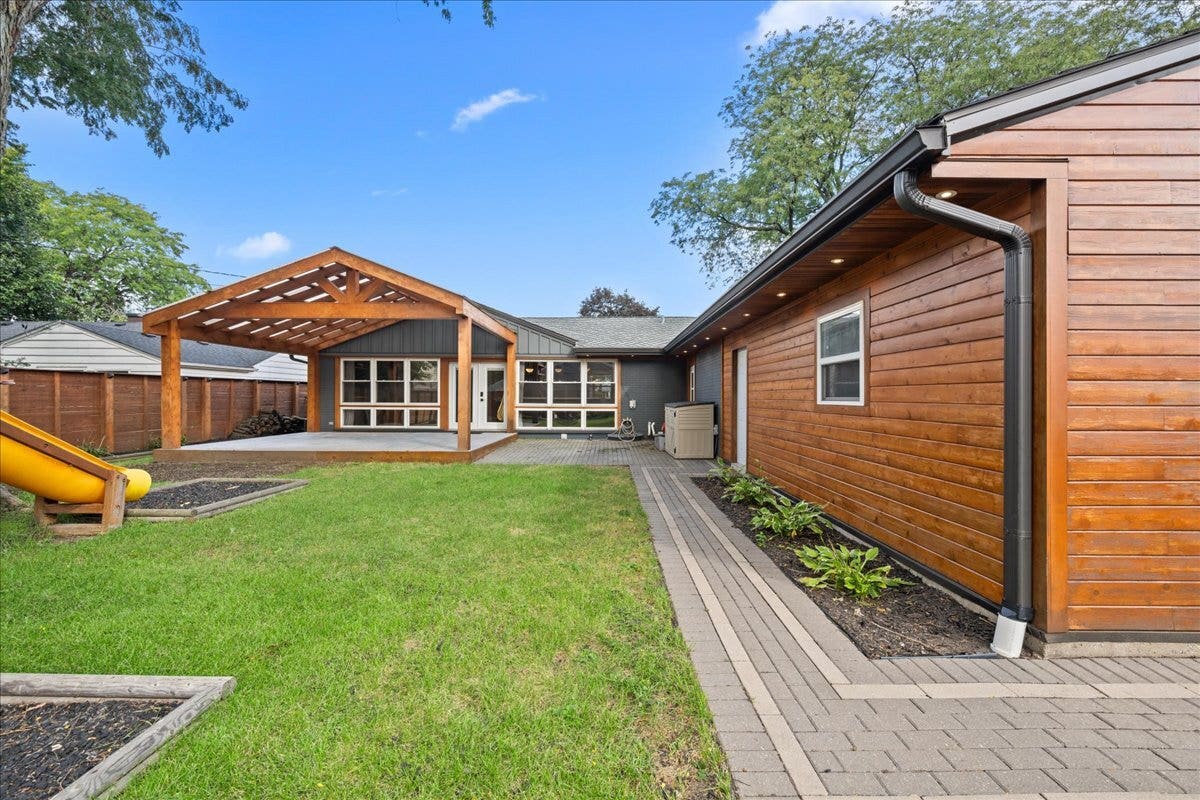 1720 Garfield Avenue, Aurora, IL 60506 1720 Garfield Avenue, Aurora, IL 60506