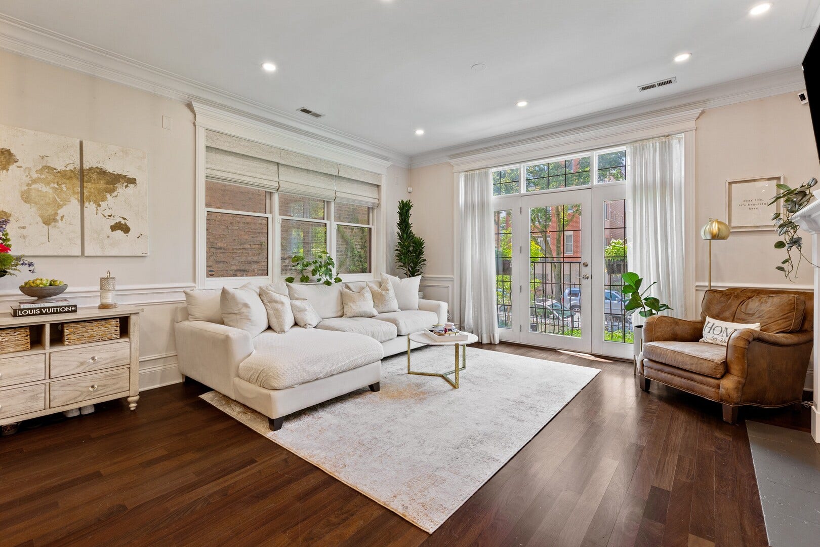 3921 N Greenview Avenue, #1, Chicago, IL 60613