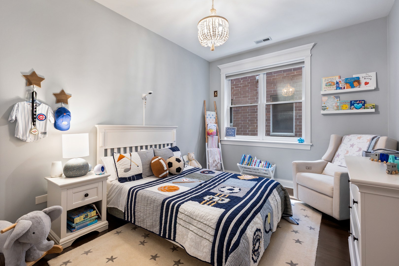 3921 N Greenview Avenue, #1, Chicago, IL 60613