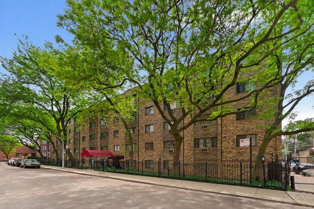 Property photo for 611 W Patterson Avenue, #420, Chicago, IL