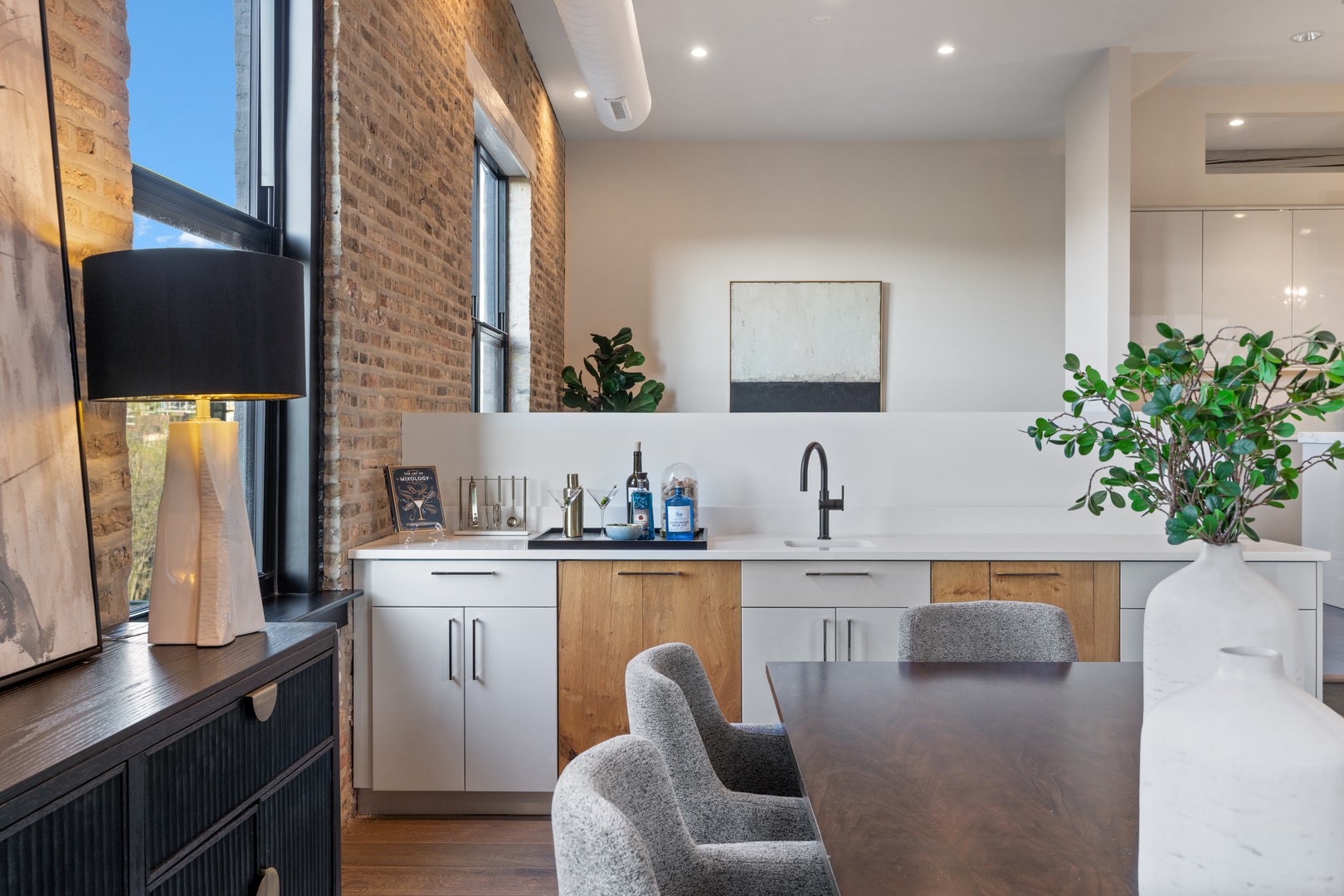401 N Aberdeen Street, #4N, Chicago, IL 60642 401 N Aberdeen Street, #4N, Chicago, IL 60642