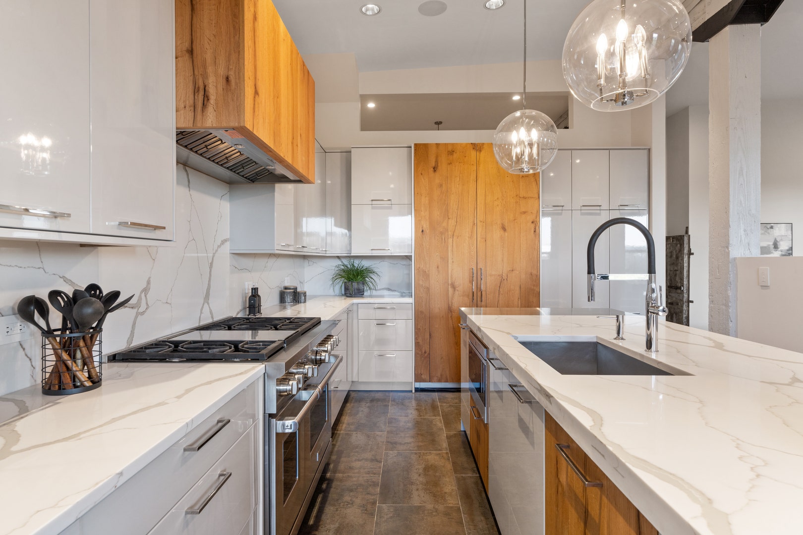401 N Aberdeen Street, #4N, Chicago, IL 60642 401 N Aberdeen Street, #4N, Chicago, IL 60642