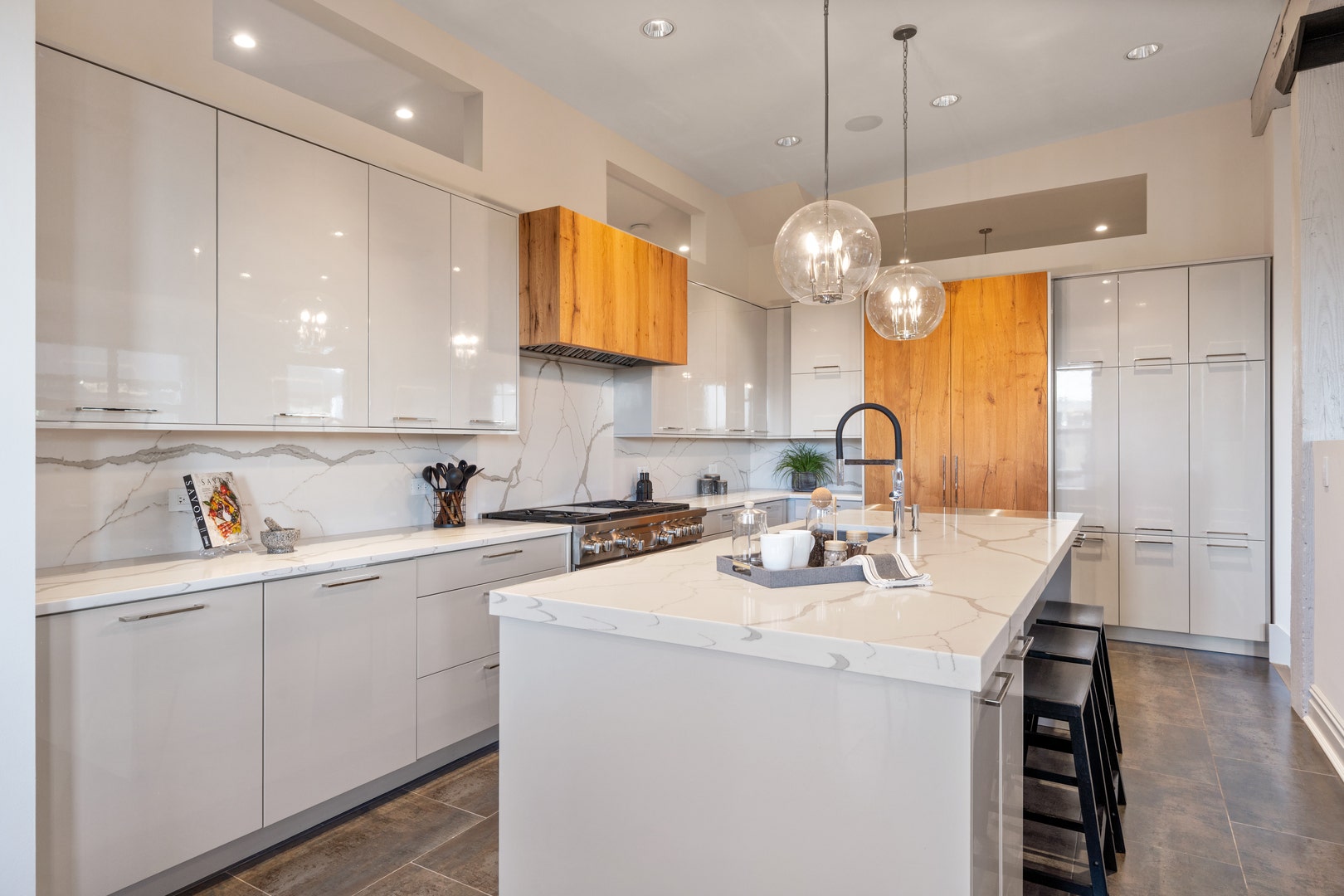 401 N Aberdeen Street, #4N, Chicago, IL 60642 401 N Aberdeen Street, #4N, Chicago, IL 60642