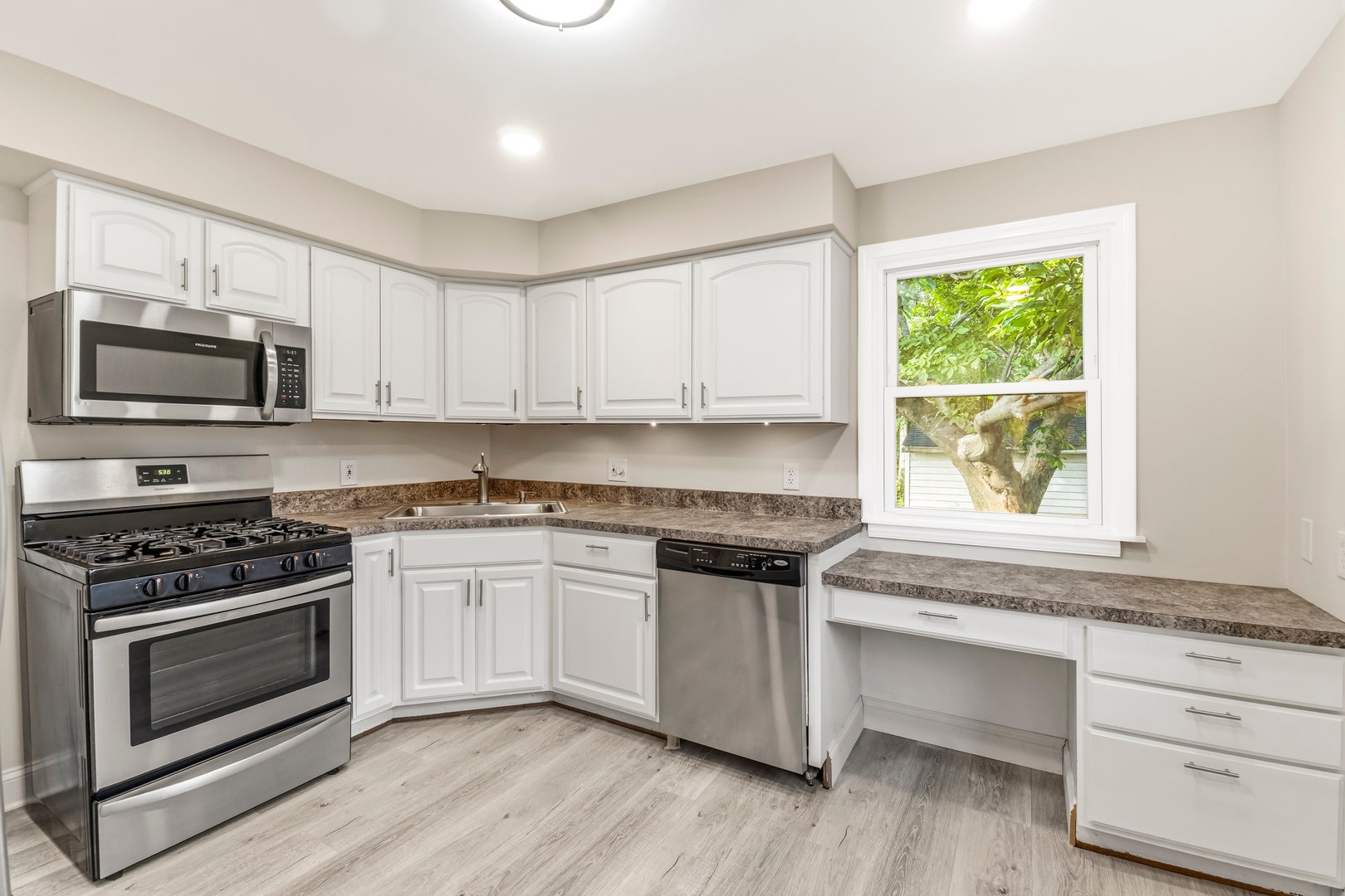 1209 Colorado Avenue, Joliet, IL 60435