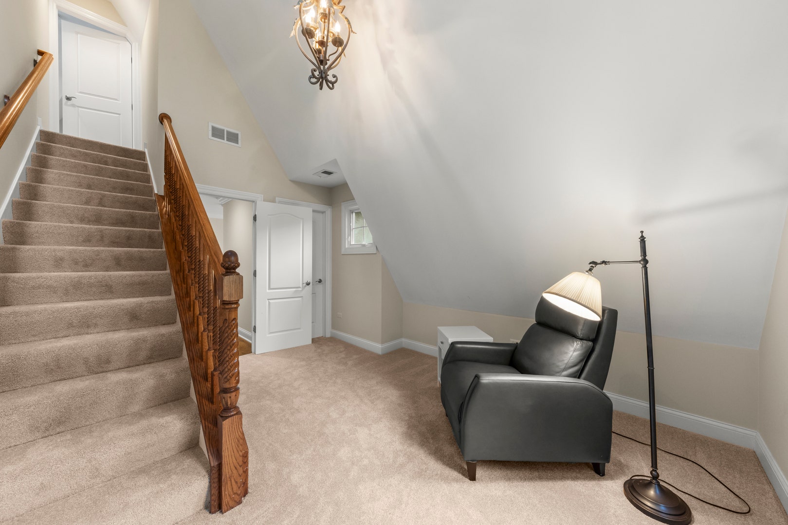 706 N Ellsworth Street, Naperville, IL 60563