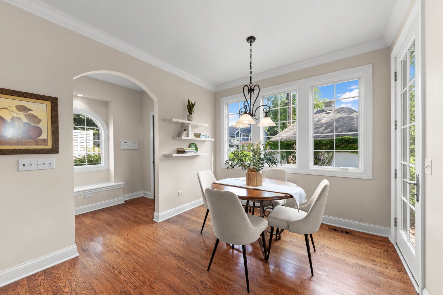 706 N Ellsworth Street, Naperville, IL 60563