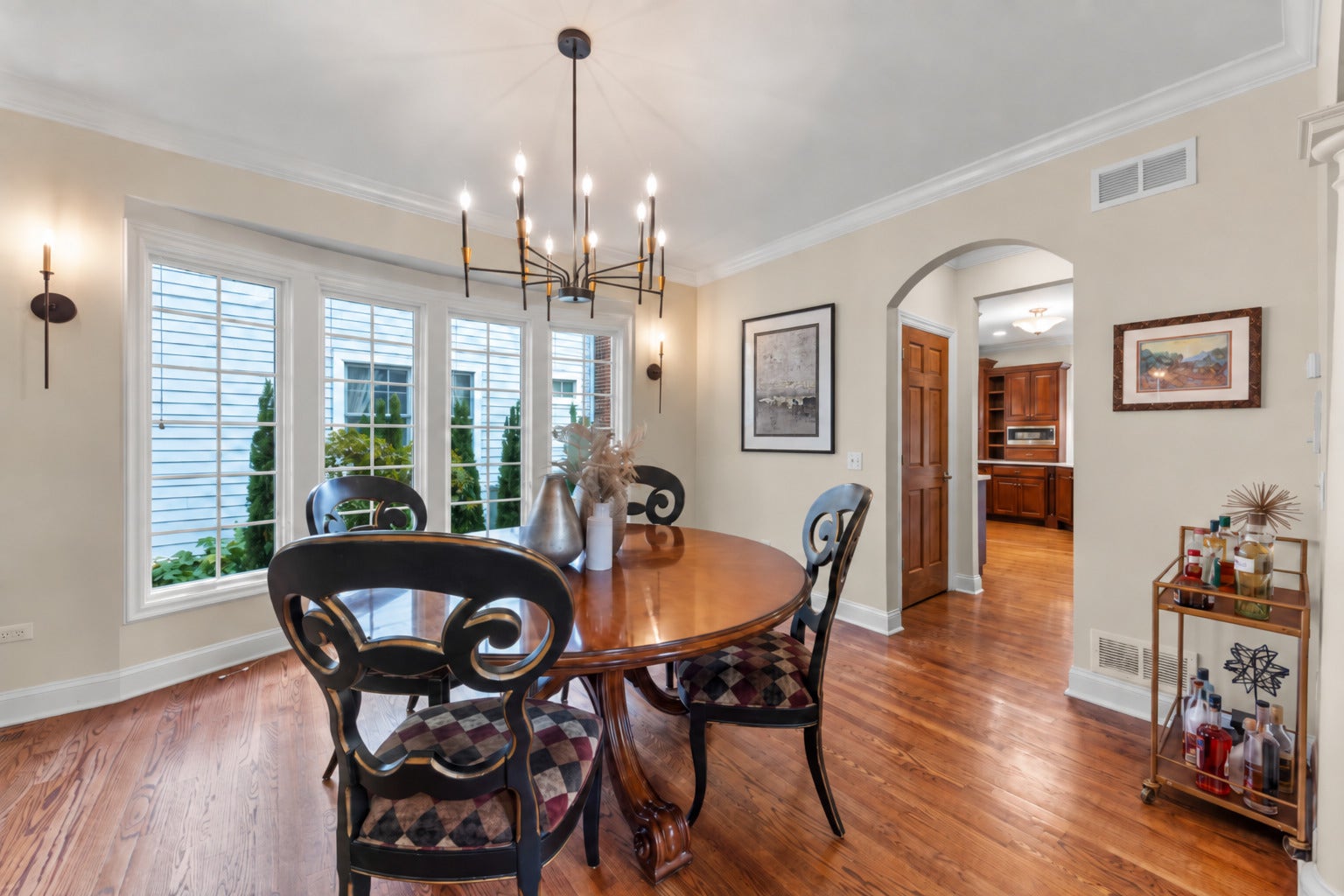 706 N Ellsworth Street, Naperville, IL 60563