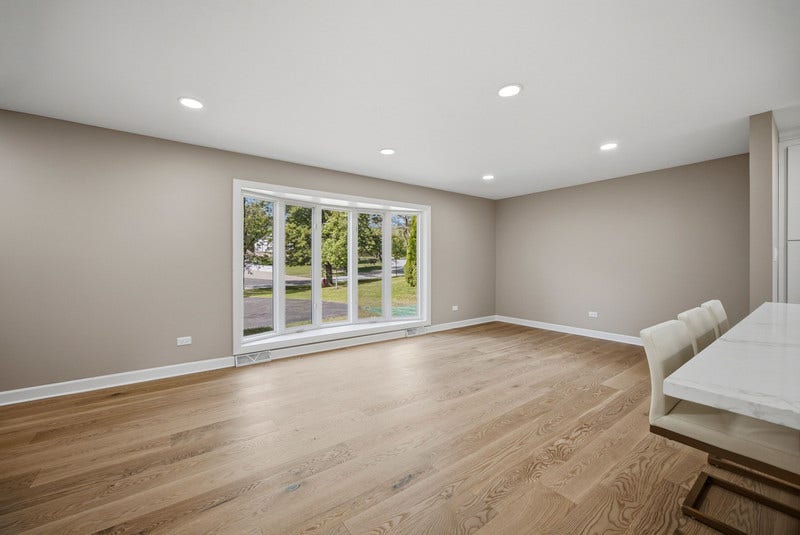 8009 Winter Circle, Downers Grove, IL 60516 8009 Winter Circle, Downers Grove, IL 60516