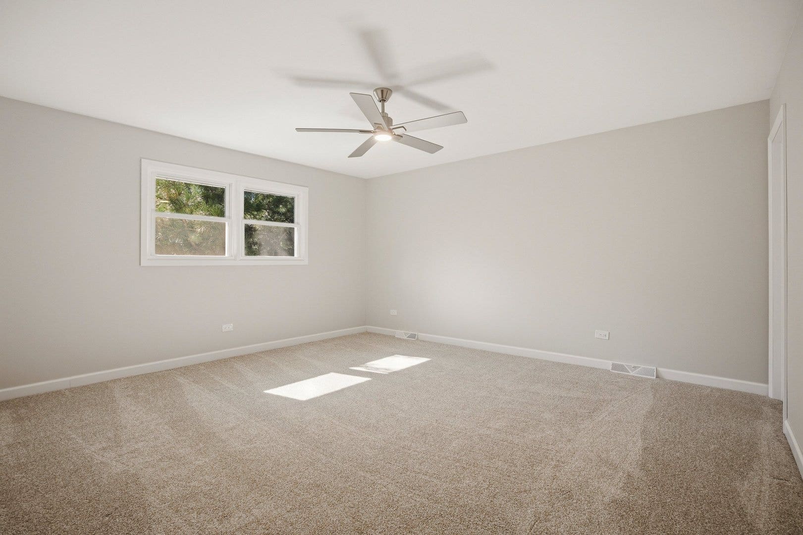 8009 Winter Circle, Downers Grove, IL 60516 Primary Bedroom