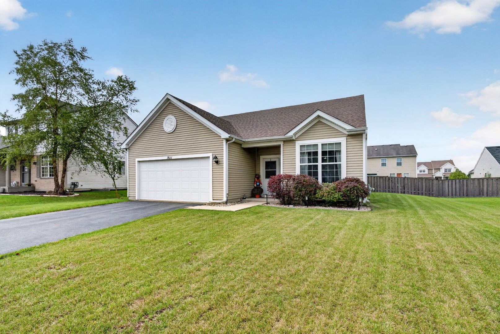 1611 Balboa Drive, Minooka, IL 60447 1611 Balboa Drive, Minooka, IL 60447